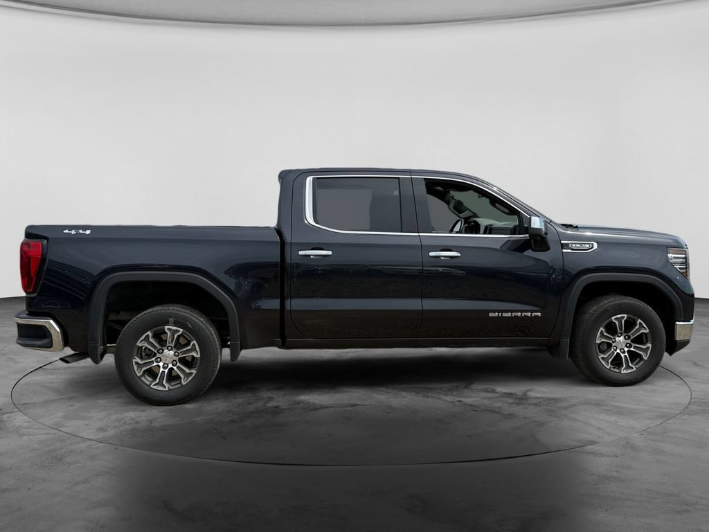 Used 2025 GMC Sierra 1500 SLT AWD/4WD image 11