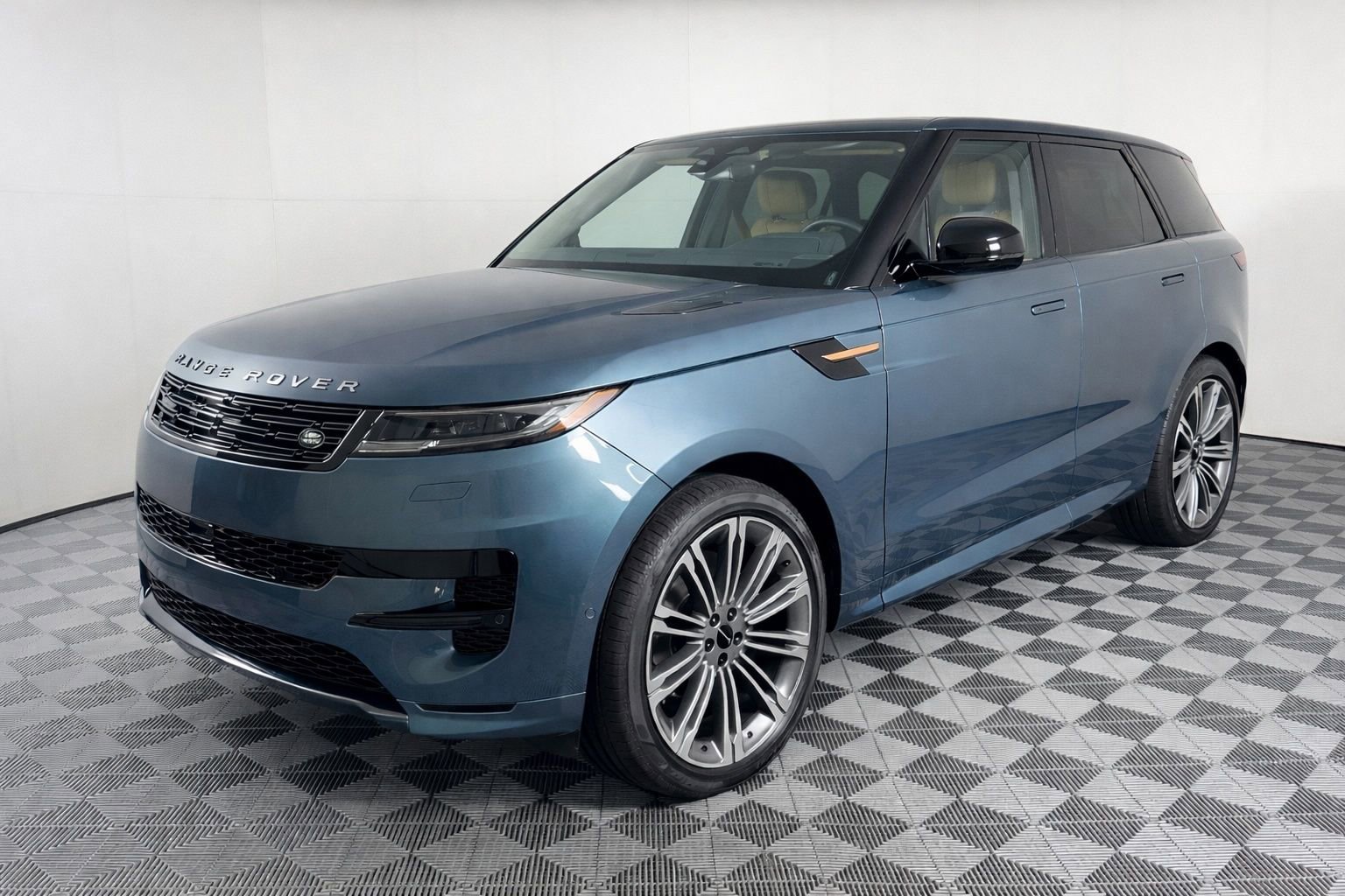 New 2026 Land Rover Range Rover Sport SE image 1