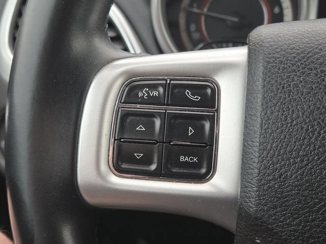 Used 2016 Dodge Journey SE w/ Flexible Seating Group image 9