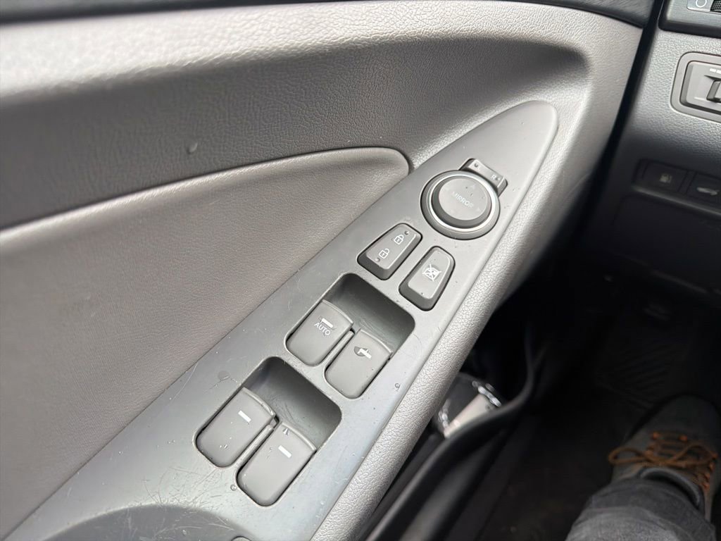 Used 2013 Hyundai Sonata GLS w/ Popular Equipment Pkg FWD image 17
