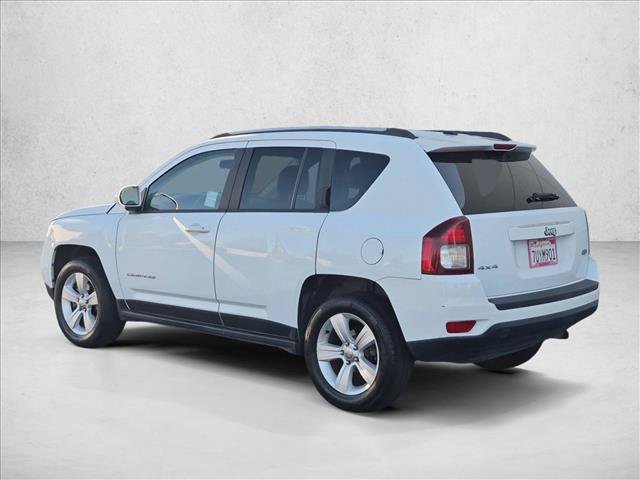 Used 2017 Jeep Compass Latitude AWD/4WD image 8