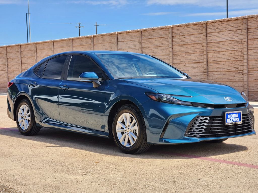 Used 2026 Toyota Camry LE w/ Convenience Package image 3