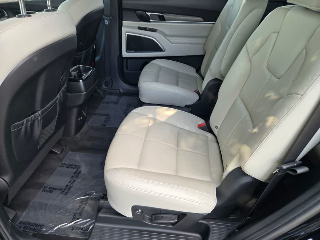 Used 2022 Kia Telluride SX w/ Towing Package AWD/4WD image 12