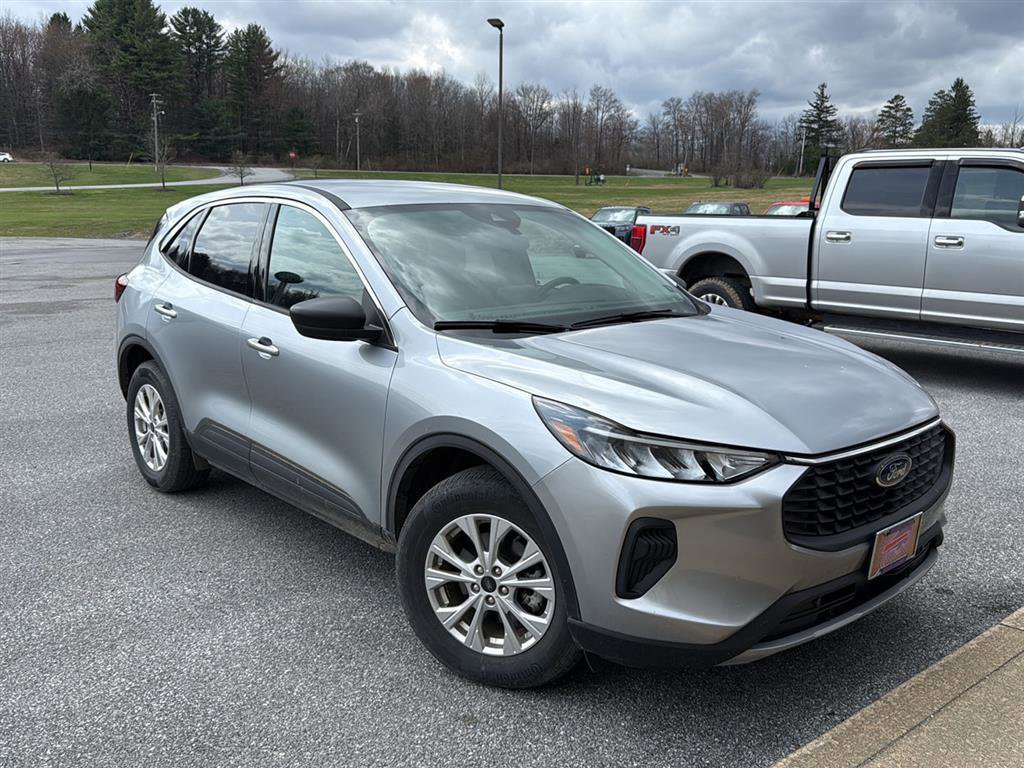 Certified 2023 Ford Escape Active image 3