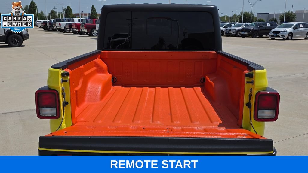 Used 2023 Jeep Gladiator Mojave w/ Cold Weather Group AWD/4WD image 5