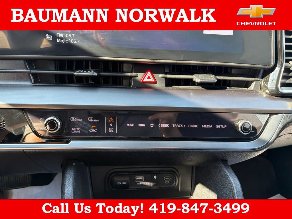 Used 2025 Kia Sportage EX FWD image 36