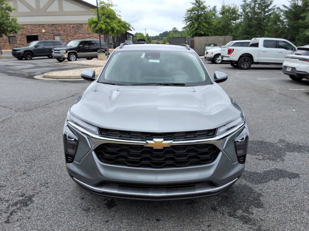 New 2026 Chevrolet Trax LT w/ Driver Confidence Package FWD video 2