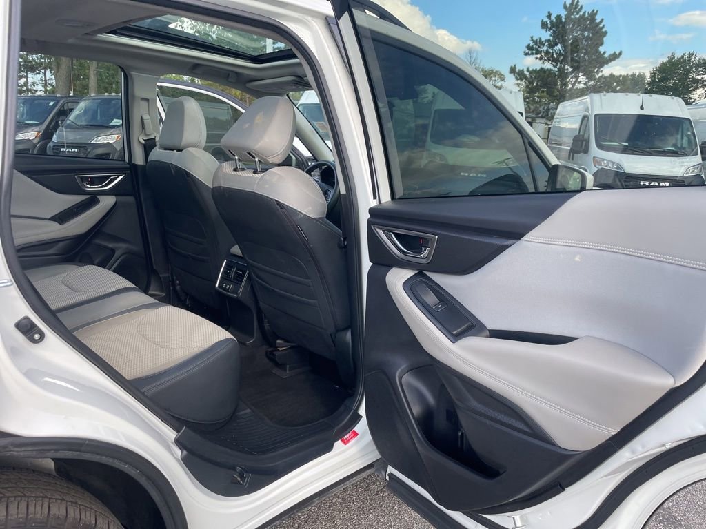 Used 2024 Subaru Forester Premium image 34