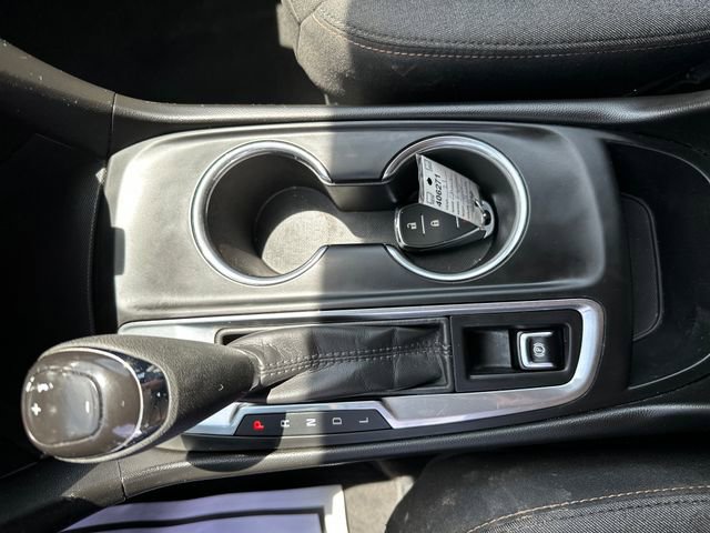 Used 2021 Chevrolet Equinox LT FWD image 19