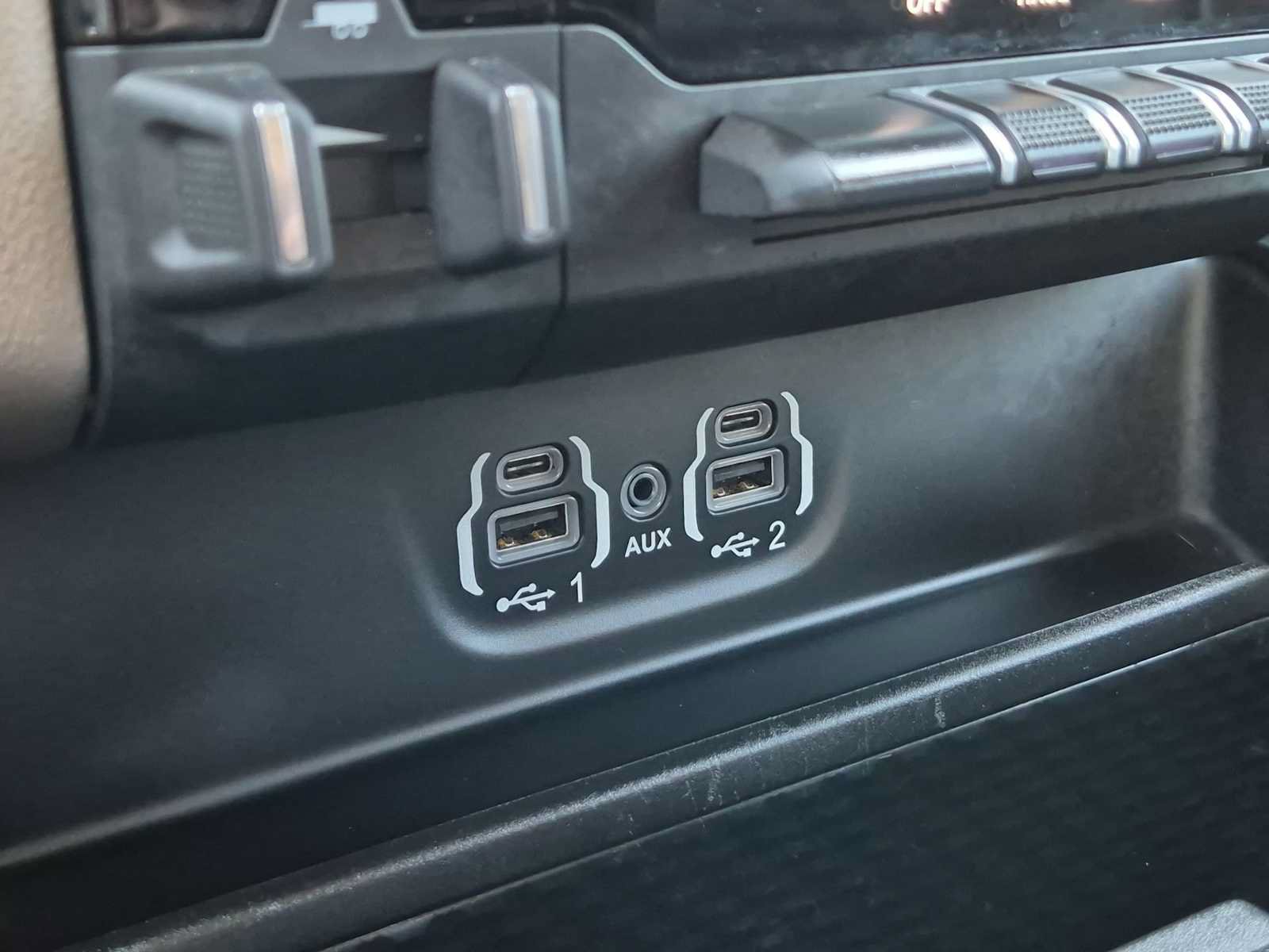 Used 2022 RAM 1500 Laramie AWD/4WD image 33