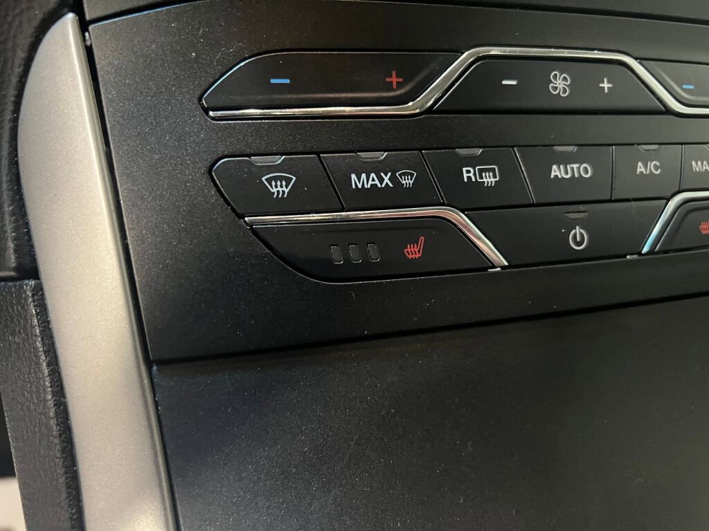 Used 2020 Ford Edge SEL w/ Convenience Package image 13