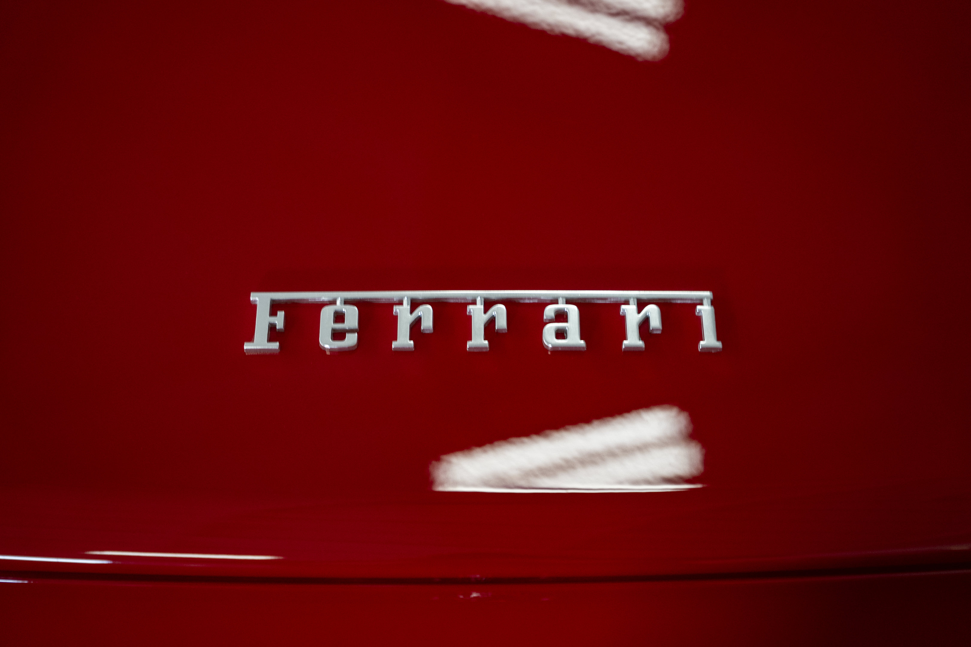 Used 2016 Ferrari California T RWD image 21