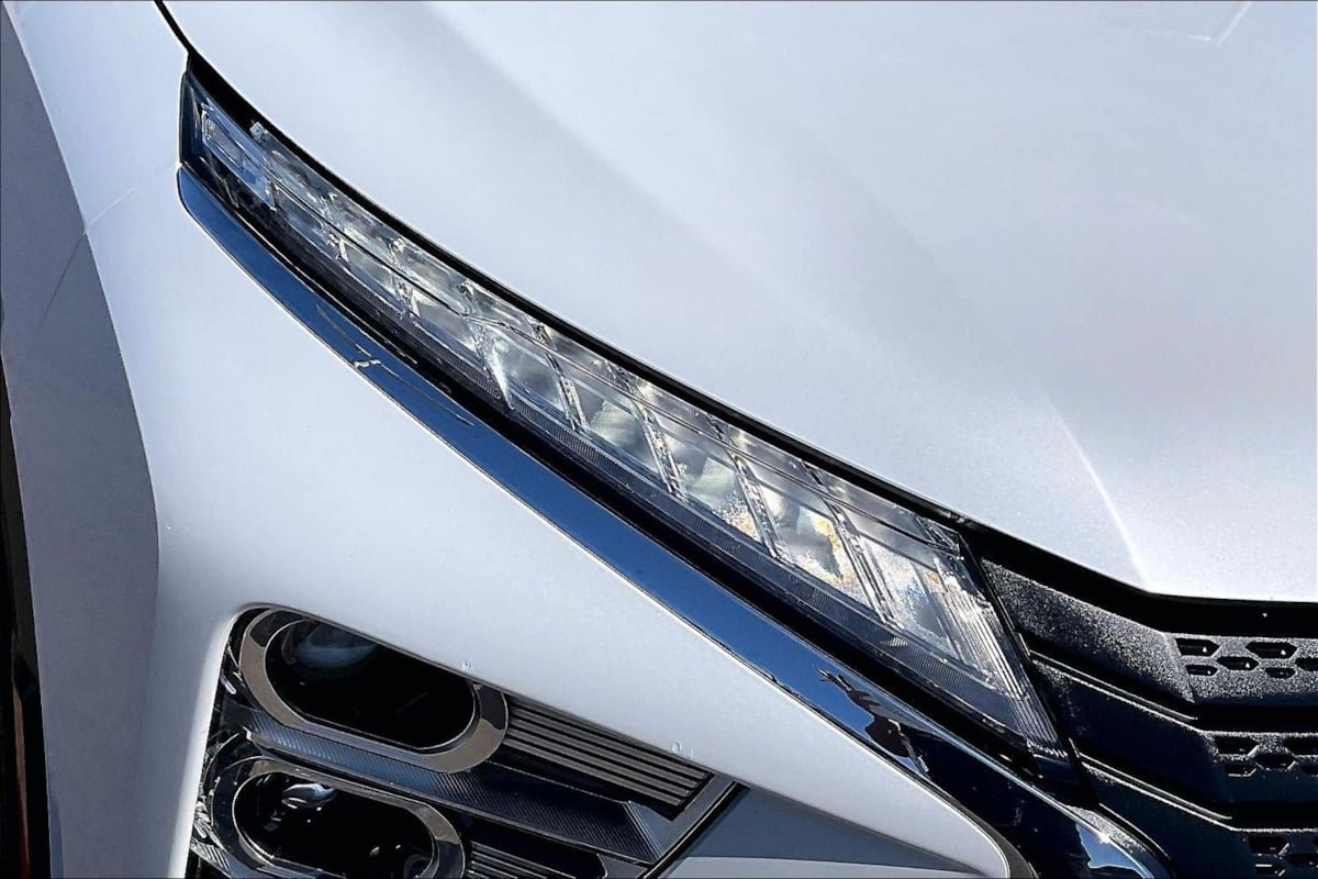 Used 2025 Mitsubishi Eclipse Cross AWD image 24
