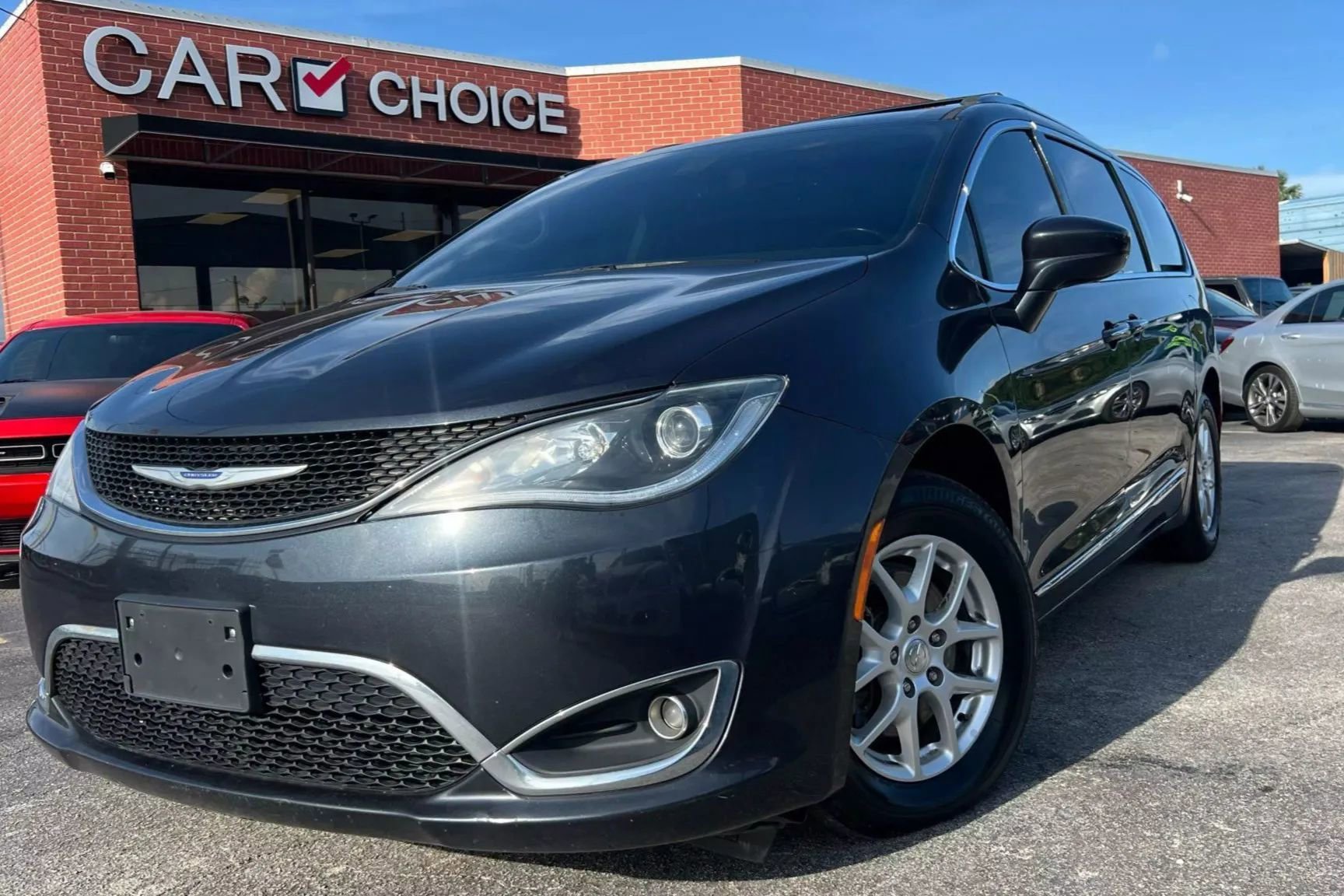 Used 2020 Chrysler Pacifica Touring-L