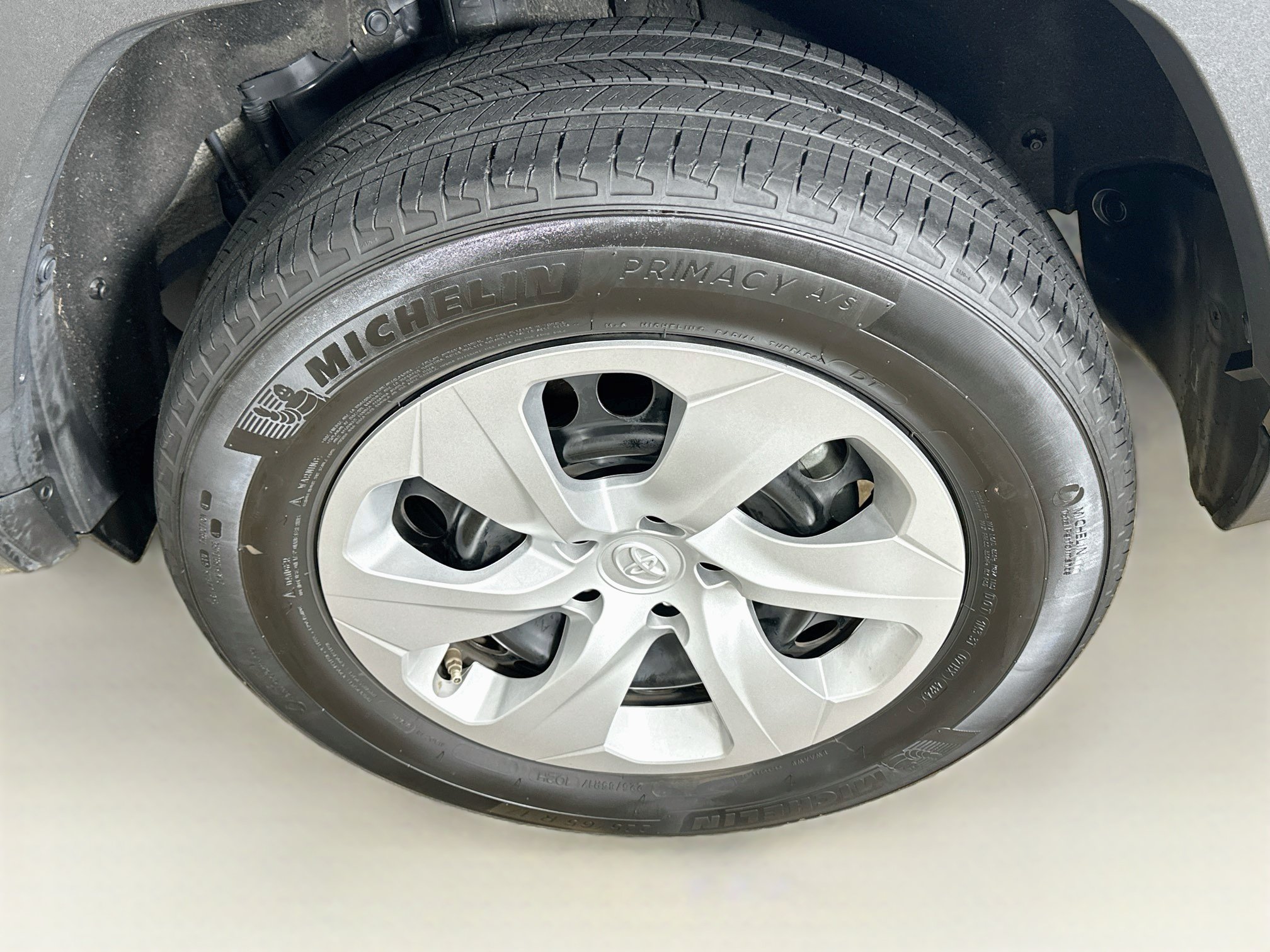 Used 2025 Toyota RAV4 LE FWD image 11