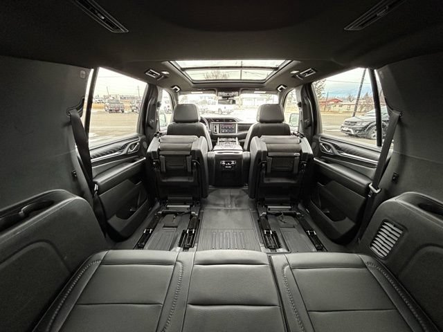 Used 2023 GMC Yukon XL Denali AWD/4WD image 53
