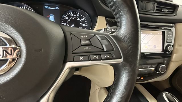 Used 2017 Nissan Rogue SL AWD/4WD image 18