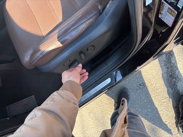 Used 2019 Kia Sorento SX image 8