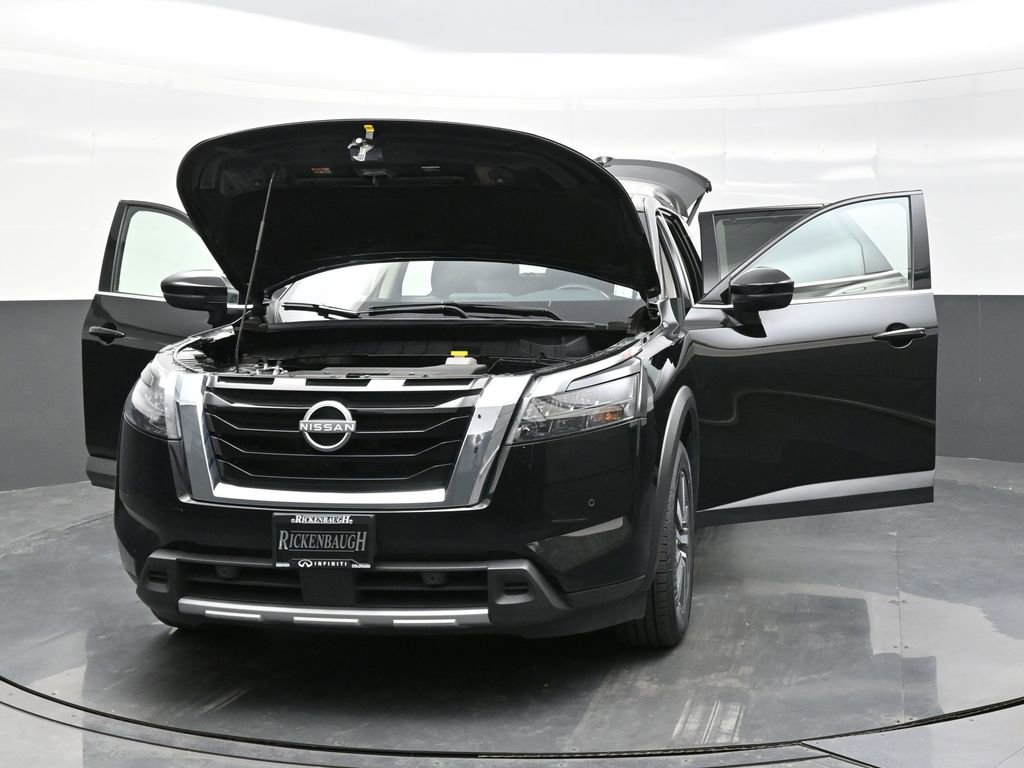 Used 2025 Nissan Pathfinder SL image 51