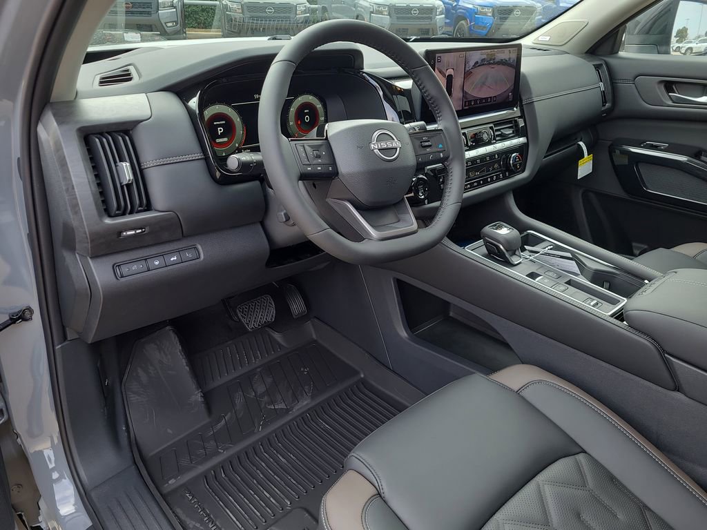 New 2026 Nissan Pathfinder Platinum FWD image 15