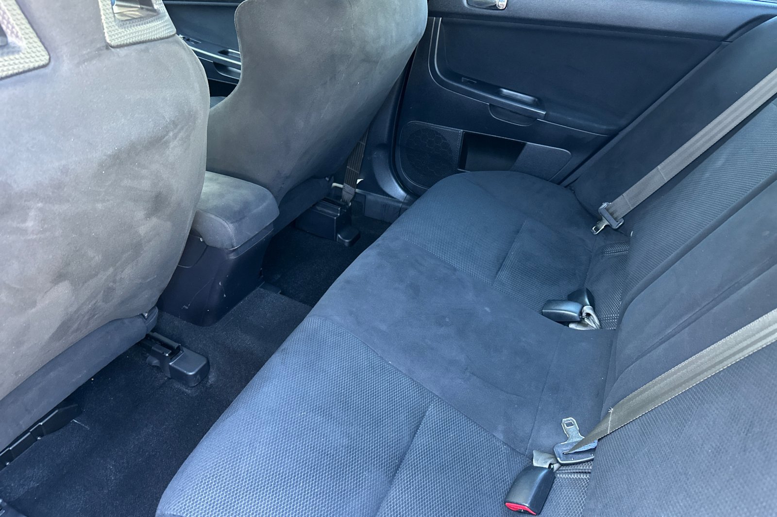 Used 2010 Mitsubishi Lancer Evolution GSR image 14