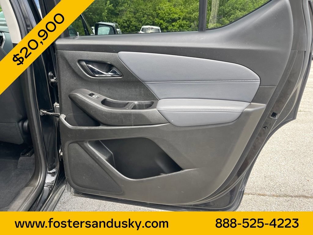 Used 2020 Chevrolet Traverse LT FWD image 18