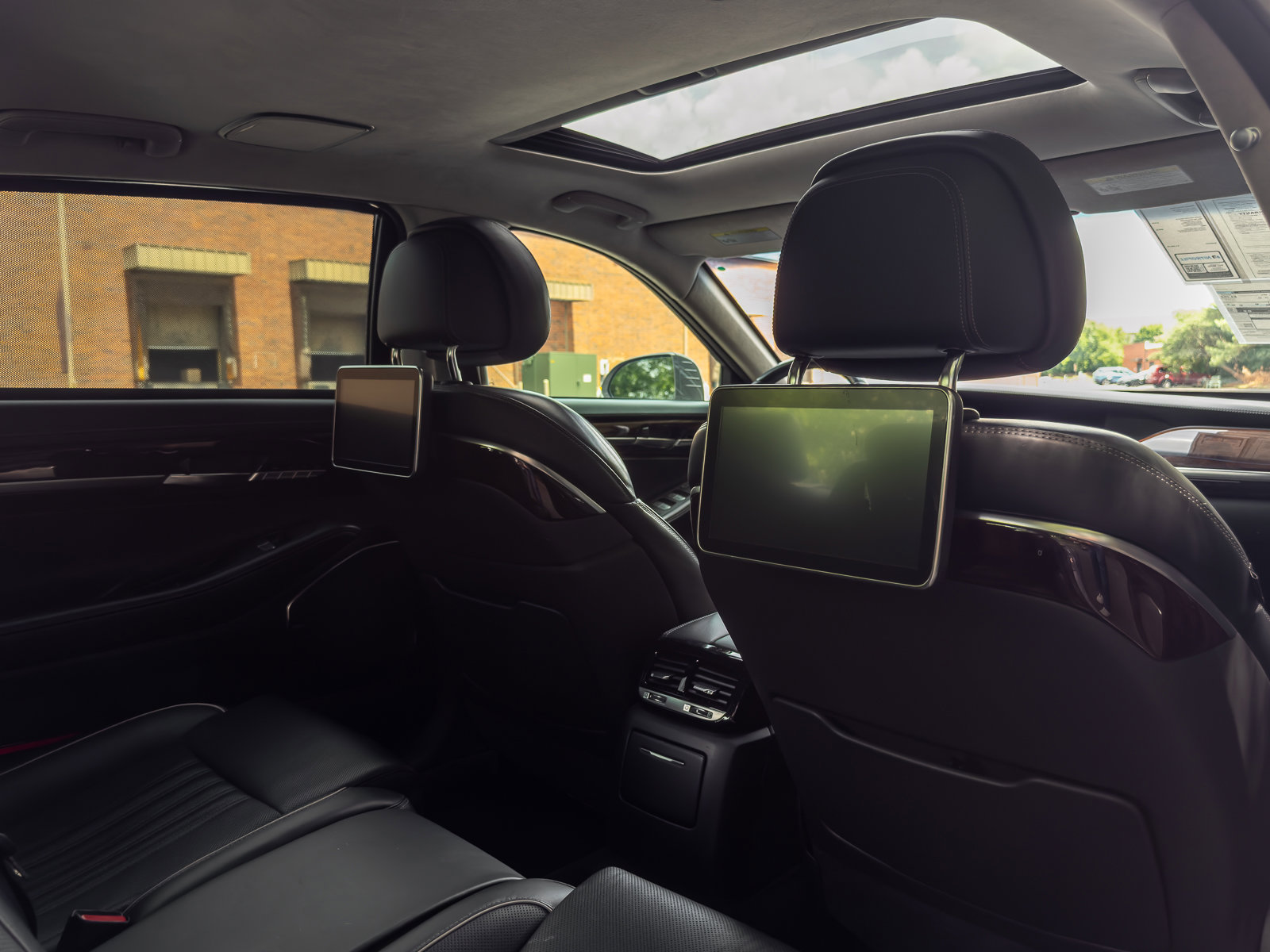 Used 2018 Genesis G90 5.0 Ultimate RWD image 68