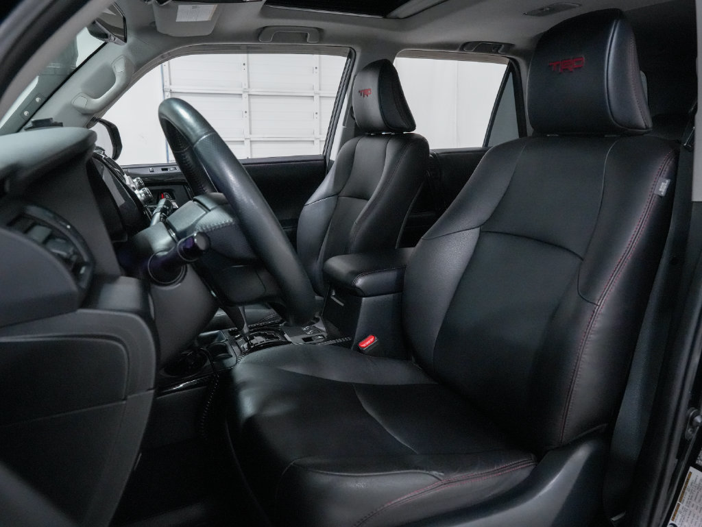 Used 2018 Toyota 4Runner TRD Off-Road Premium AWD/4WD image 9