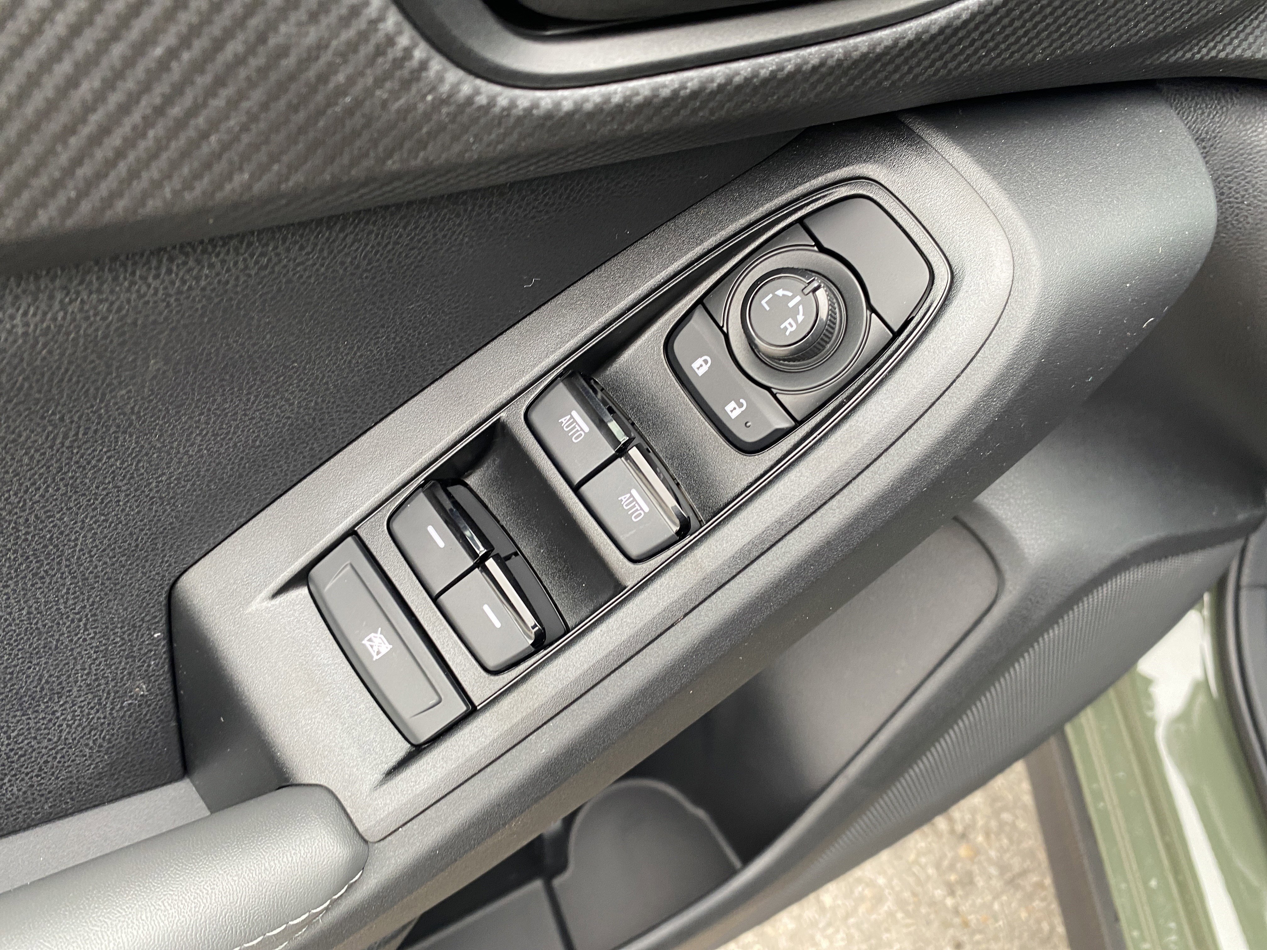 New 2026 Subaru Crosstrek 2.0i Premium image 18