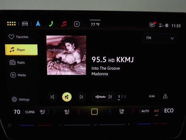 Used 2025 Volkswagen ID. Buzz Pro S RWD image 30