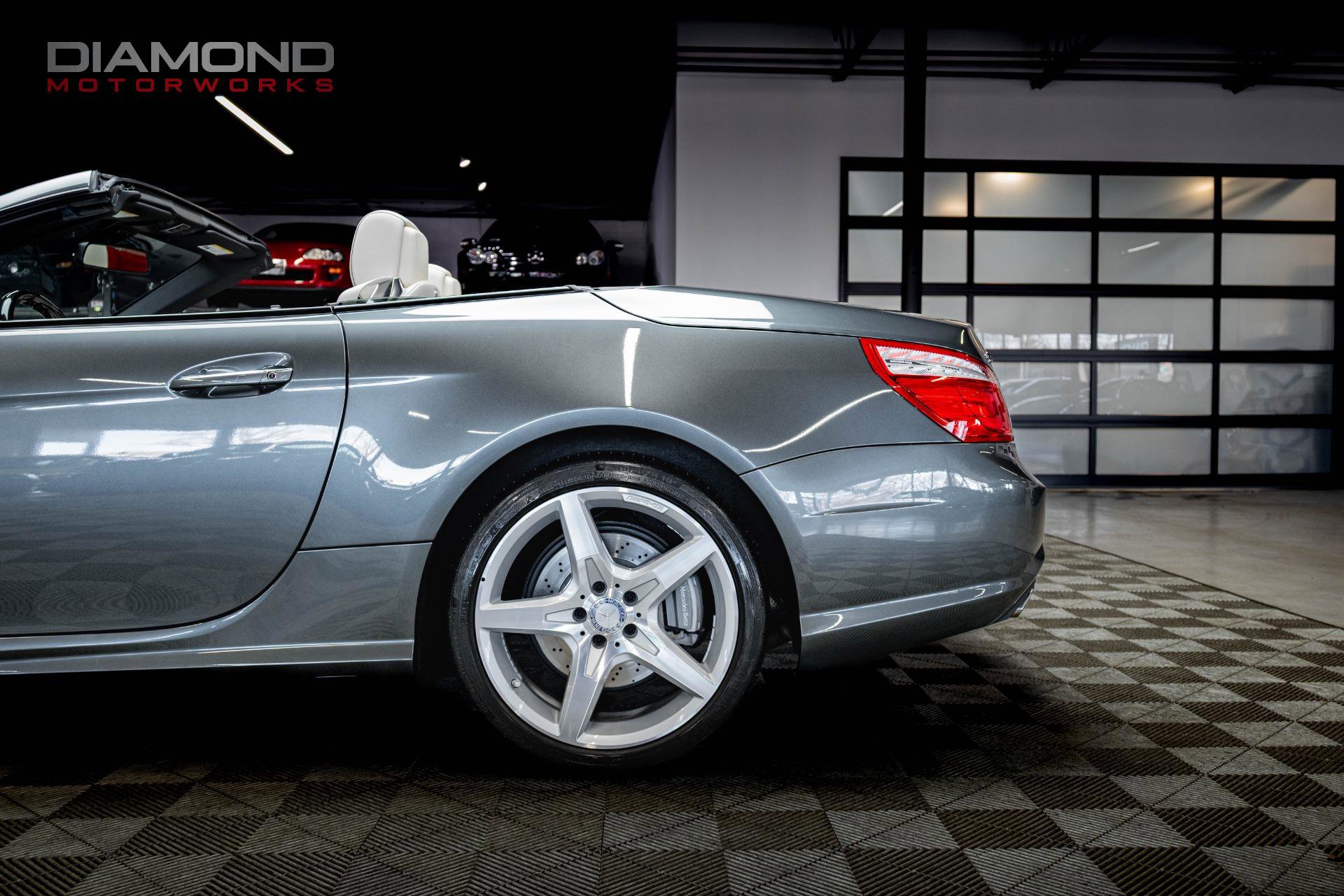 Used 2014 Mercedes-Benz SL 550 image 12