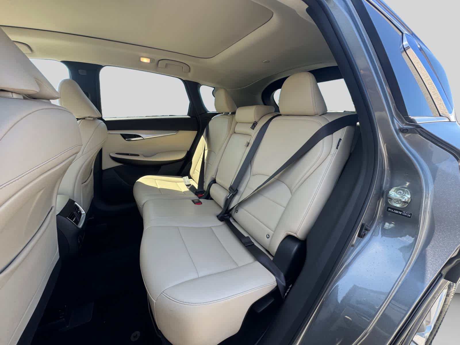 Used 2021 INFINITI QX50 Luxe w/ Cargo Package AWD/4WD image 18