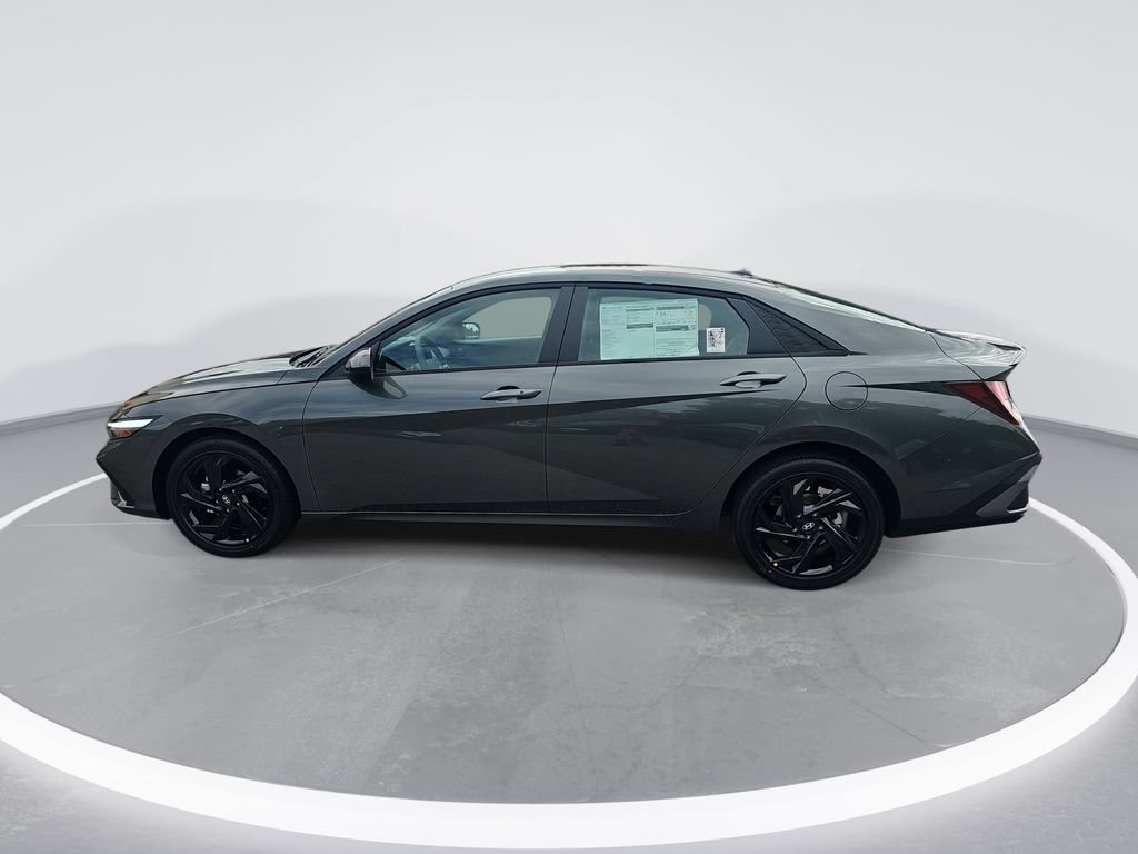 New 2026 Hyundai Elantra Sport FWD image 8