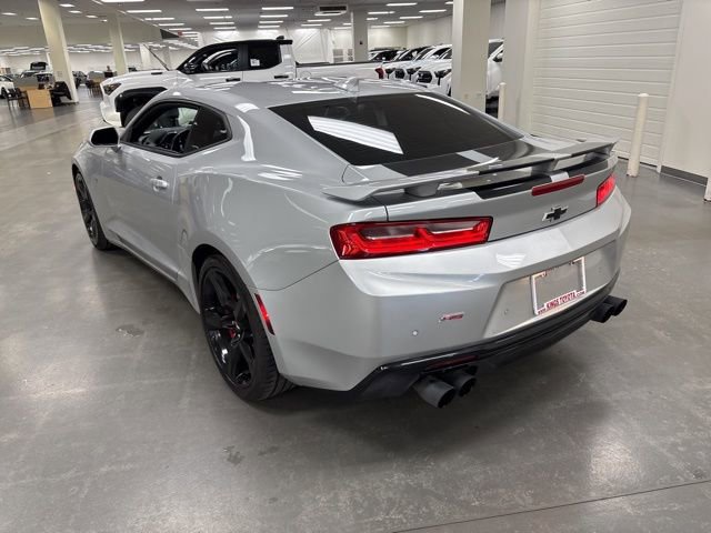 Used 2017 Chevrolet Camaro SS RWD image 5