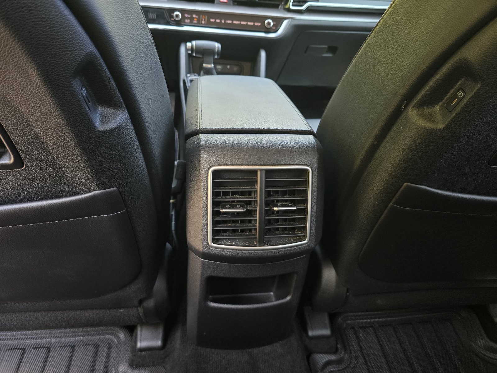 Used 2025 Kia Sportage EX FWD image 24