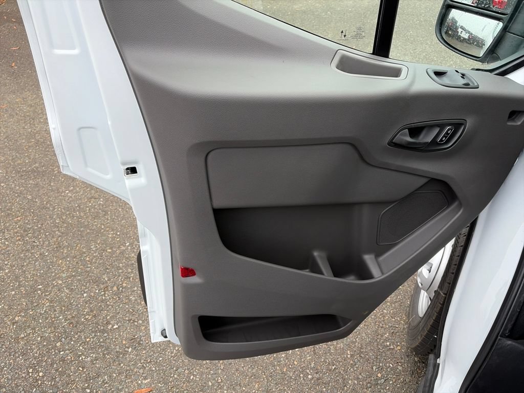 New 2026 Ford Transit 250 148 Medium Roof Extended AWD image 13