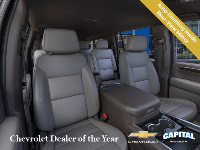 New 2026 Chevrolet Suburban LT w/ Comfort Package AWD/4WD image 17