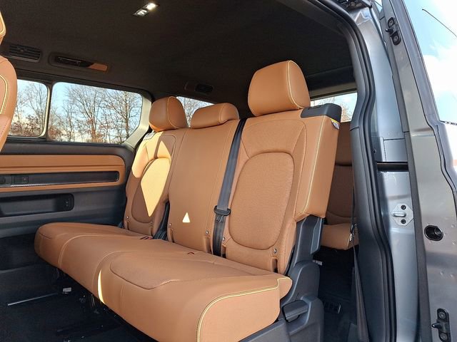 New 2025 Volkswagen ID. Buzz Pro S image 6