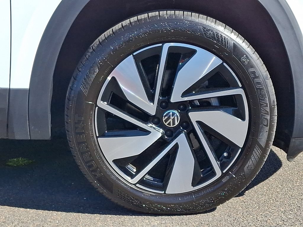 Used 2025 Volkswagen Atlas SE AWD/4WD image 8