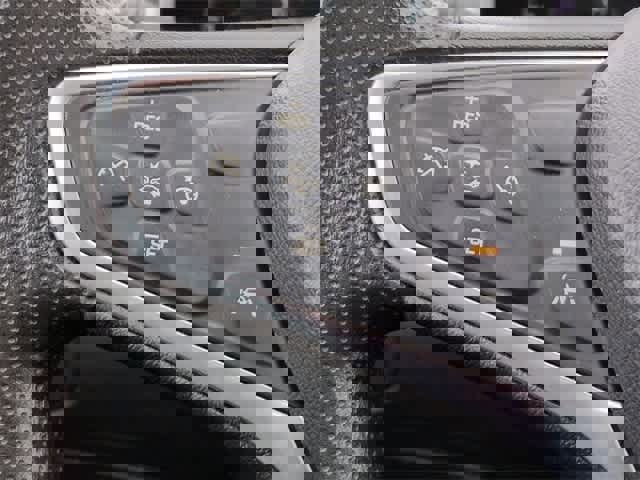 Used 2023 Chevrolet Malibu LT image 26