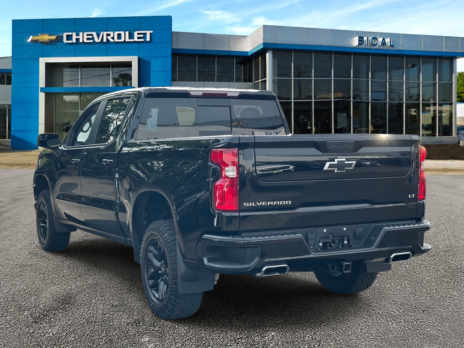 Used 2021 Chevrolet Silverado 1500 LT Trail Boss w/ Convenience Package II image 7