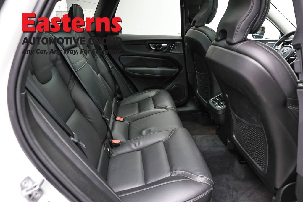 Used 2021 Volvo XC60 T5 Inscription AWD/4WD image 24