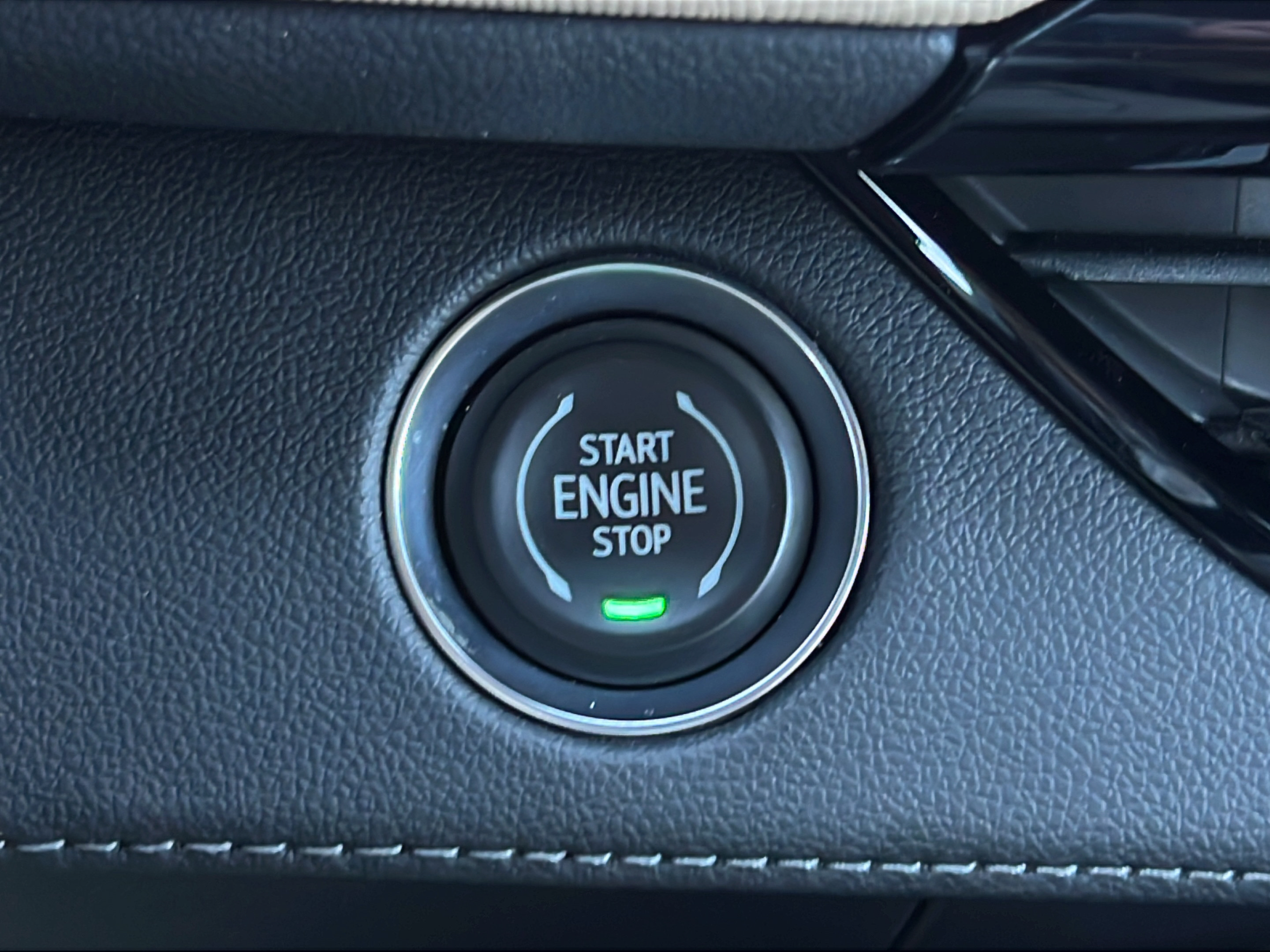 Used 2026 Buick Enclave Preferred w/ Power Package FWD image 22