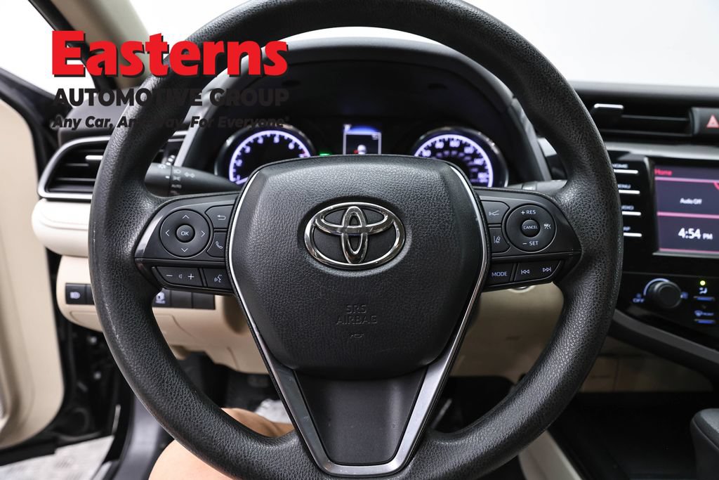 Used 2019 Toyota Camry LE w/ Convenience Package FWD image 10