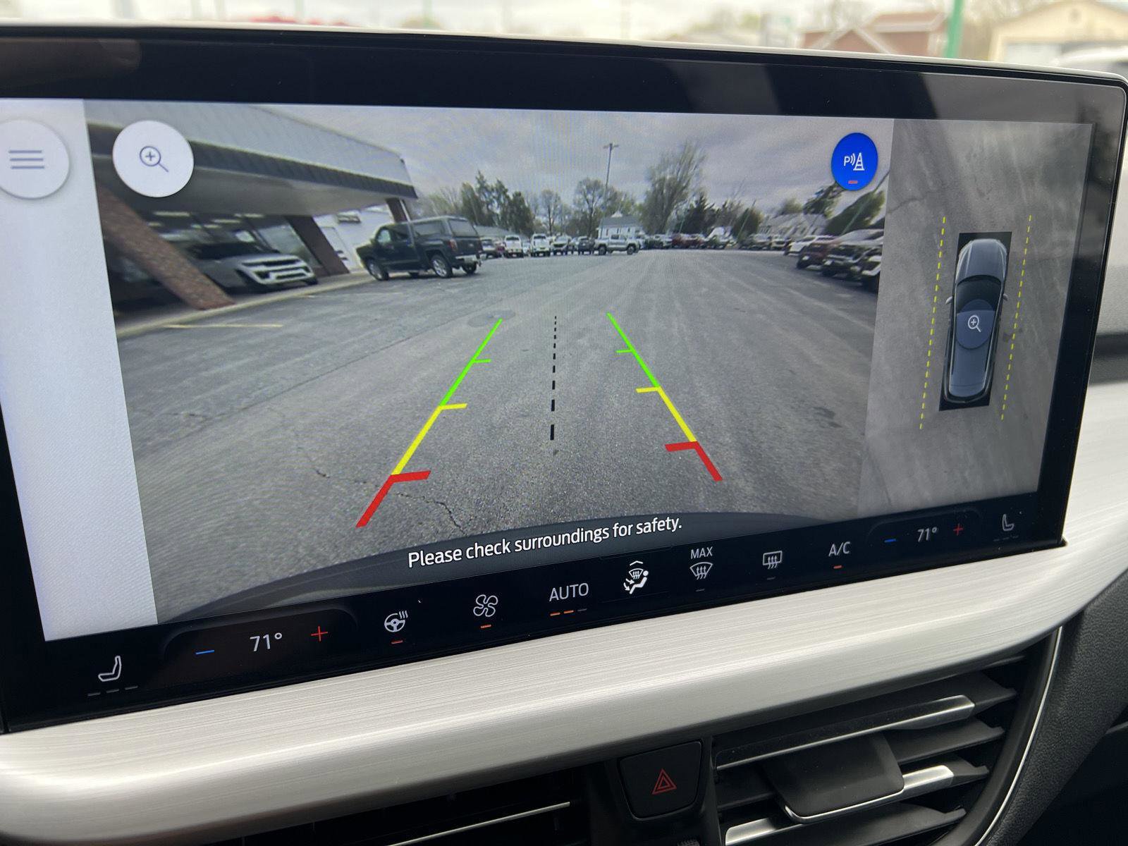 Used 2023 Ford Escape Platinum image 32