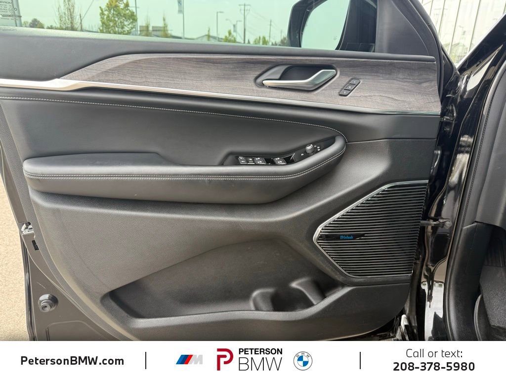 Used 2021 Jeep Grand Cherokee L Overland image 14