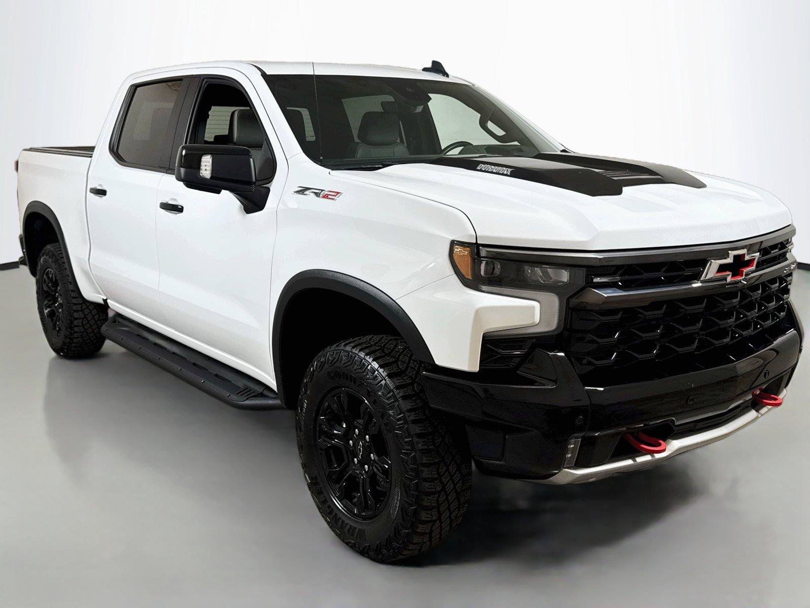 Certified 2026 Chevrolet Silverado 1500 ZR2 AWD/4WD image 3