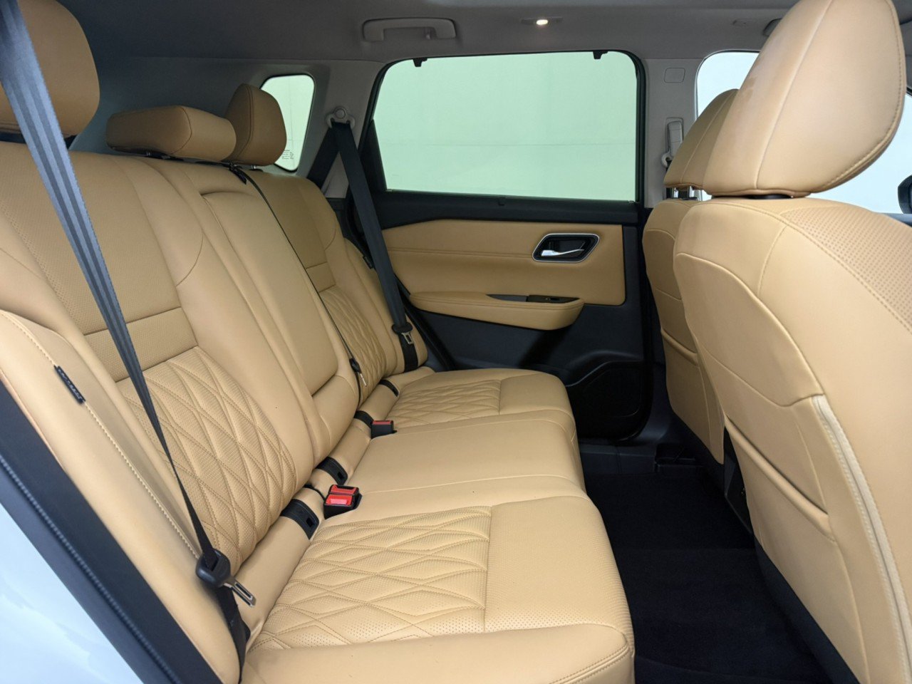 Used 2023 Nissan Rogue Platinum AWD/4WD image 14