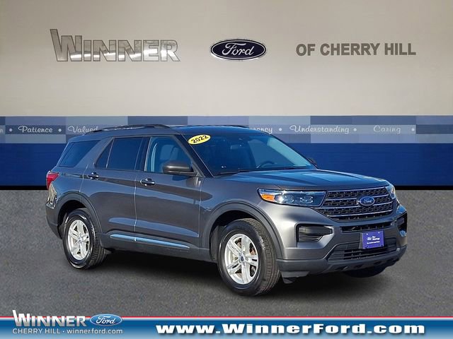 Certified 2022 Ford Explorer XLT w/ Class IV Trailer Tow Package AWD/4WD image 1