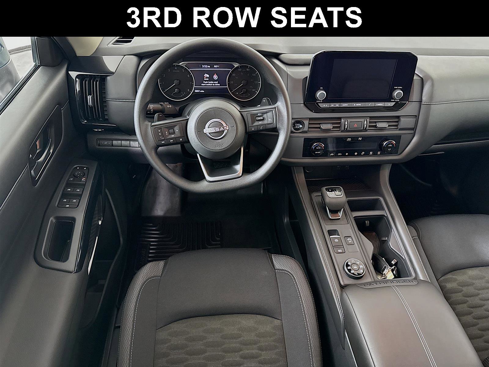 Used 2025 Nissan Pathfinder S image 2